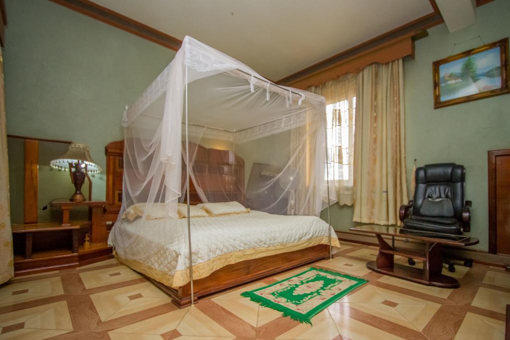 Grand Holiday International Hotel Mbarara Ngoại thất bức ảnh